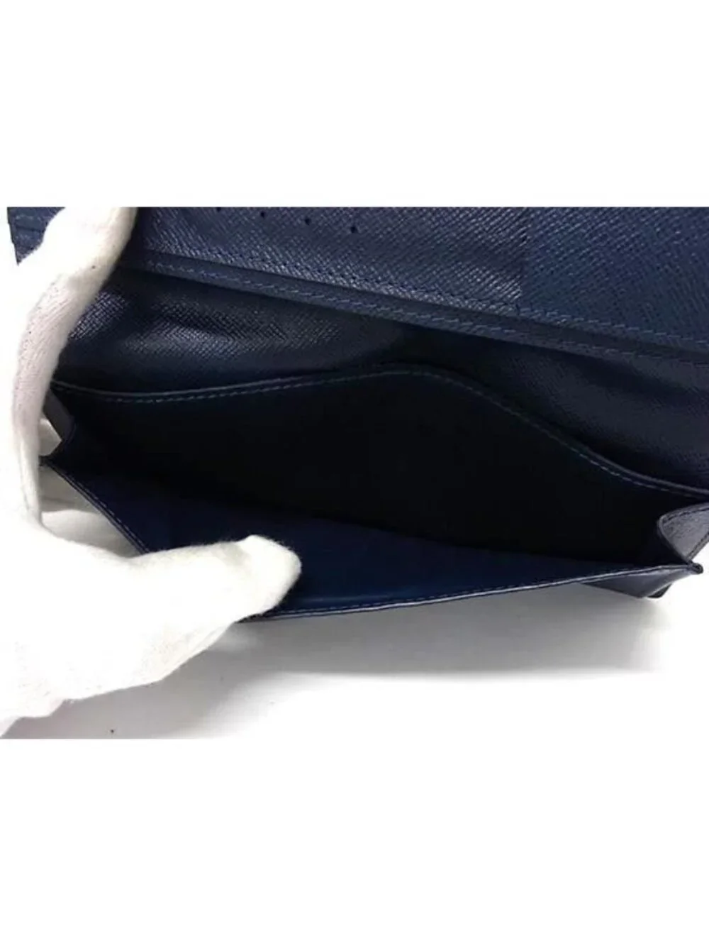 Louis Vuitton Wallet Taiga Portefeuille Long Ocean Leather Bifold Billfold